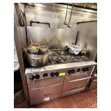 VULCAN 8 BURNER STOVE W OVENS