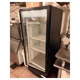 BEVERAGE AIR SINGLE GLASS DOOR MODEL MT12