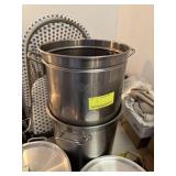 ASSORTED POTS