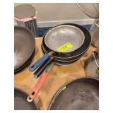 Assorted Aluminum Fry Pans