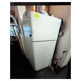 KENMORE RESIDENTIAL REFRIGERATOR/FREEZER