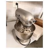 KITCHEN AID ARTISAN MIXER