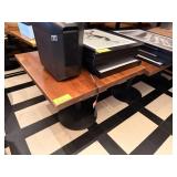 WOODEN TABLE SINGLE BASE - 3FT X 3 FT