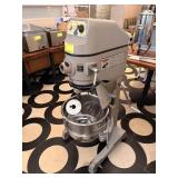 GLOBE 30 QT MIXER - MODEL SP30