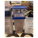 12 / 18 QT CAMBRO CONTAINERS W/ LID