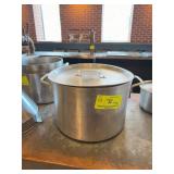 Large Aluminum Stock Pot with Lid