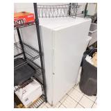 SINGLE DOOR FREEZER