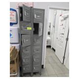 LOCKER BANKS 12 DOORS
