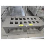 HD PLASTIC  DUNNAGE  RACKS