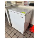Frigidaire ERFF5003-6COM Chest Freezer