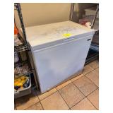 White Chest Freezer With Interior Light