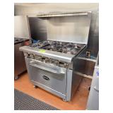 Royal Gas Range With 6 Burners And Oven