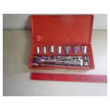 SOCKET SET