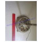 CAST LAMP BASE