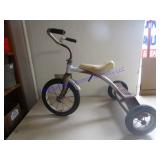 TRICYCLE