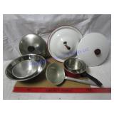 LIDS AND BOWLS