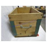 WOOD BOX WITH HANDLES