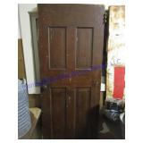 HOUSE DOOR