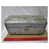 METAL TACKLE BOX