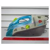 DIRT DEVIL SHAMPOOER