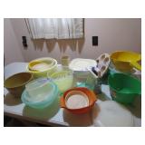 TUPPERWARE ITEMS