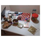 GAMES & TABLE ITEMS