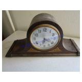 MANTEL CLOCK