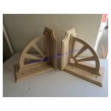 COLONIAL DECORATIONS