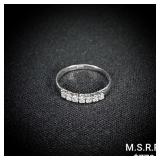 1.1 DWT 14 KT Wht Gold Ring w/ Diamond Sz: 1.1 DWT 14 KT Wht Gold Ring w/ Diamond Sz: