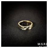 4.8 DWT 10 KT Gold w/ Diamond Ring Sz: 9 4.8 DWT 10 KT Gold w/ Diamond Ring Sz: 9