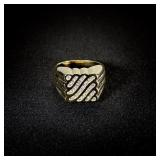 5 DWT 14 KT Gold w/ Diamonds Ring Sz: 7.5 5 DWT 14 KT Gold w/ Diamonds Ring Sz: 7.5