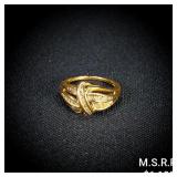 1.9 DWT 10 KT Gold w/ Diamond Ring Sz: 6.5 1.9 DWT 10 KT Gold w/ Diamond Ring Sz: 6.5