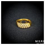 2.6 DWT 14 KT Gold w/ Diamond Ring Sz: 7 2.6 DWT 14 KT Gold w/ Diamond Ring Sz: 7