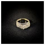 2.6 DWT 14 KT Gold w/ Diamond Ring Sz: 5.5 2.6 DWT 14 KT Gold w/ Diamond Ring Sz: 5.5