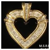 2.7 DWT 10 KT Gold Heart Pendant w/ Diamond 2.7 DWT 10 KT Gold Heart Pendant w/ Diamond