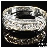 2.2 DWT 14 KT Gold Ring w/ Diamonds Sz: 5.5 2.2 DWT 14 KT Gold Ring w/ Diamonds Sz: 5.5