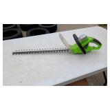 ELECTRIC HEDGE TRIMMER
