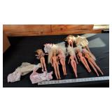 BARBIES& MORE