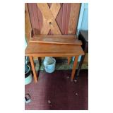 DESK NEEDS REPAIR 27' TALL X 32' X 24'