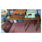 SINGER SEWING MACHINE 30' TALL X 22' X 16'