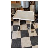 ADJUSTABLE TRAY