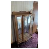 OAK CURIO CABINET HAS GLASS SHELVES NOT PICTURED