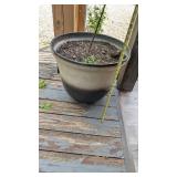 PLASTIC PLANTER