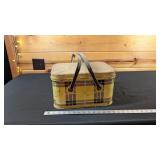METAL PICNIC BASKET