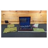 WM ROGERS AND SONS FLATWARE SET