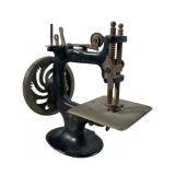 Antique 1910/14 Toy Singer Sewing Machine Cast