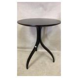 Modulus Sigma Round Table by Thomas Stender