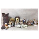 Figurines and Decorative Collectibles