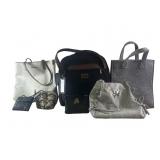 Handbags and Tote Bags Group