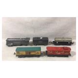 1938-42 VINTAGE LIONEL Engine, Box Cars, Tanker